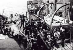 The sinking of the Jersey City: Transferring the crew from Gloucester City to Walker.
